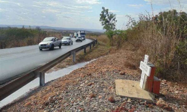  ¿Sabes lo que significan esas crucecitas en las carreteras del interior de Brasil?